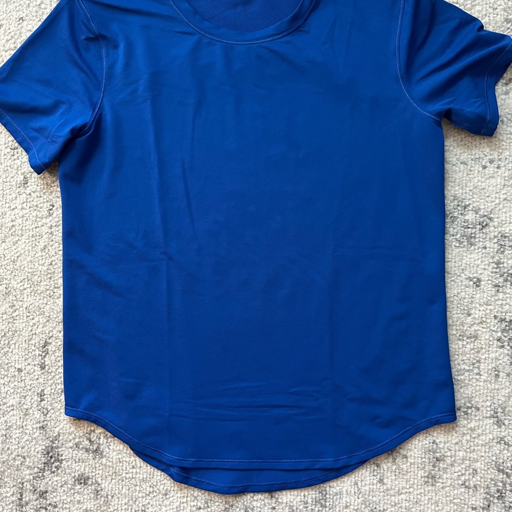 Lululemon High Neck Run and Training Tee (Size 4, Symphony Blue)